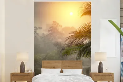 Produktbild von MuchoWow® Fototapete für Wohnzimmer oder Schlafzimmer Wandtapete Vinyl Motivtapete Landschaft mit Nebel und Palmen - 195x300 cm - Das Hintergrundbild