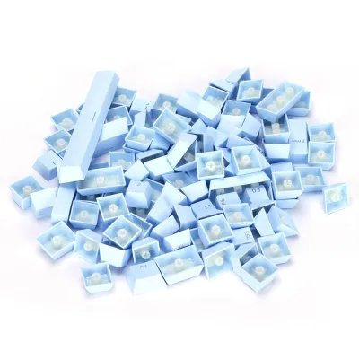 Imagen del producto de Tapas de teclas PBT, diseño ergonómico, resistentes al aceite, de color azul claro, con 108 teclas, para teclados mecánicos, ideales para videojuegos