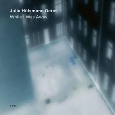 Produktbild von While I Was Away
