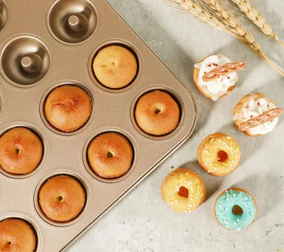 Produktbild von Mini Backform für Donuts, Muffins und Brownies - 24 Löcher Antihaftbeschichtung