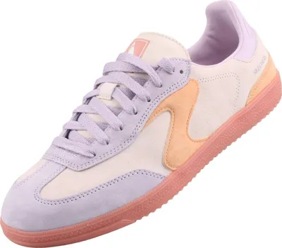 A single Skechers women's sneaker is shown against a white background.