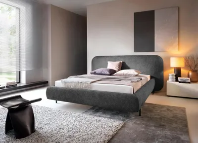 Obrázek produktu pro Dvoulůžková čalouněná postel 180x200 PIRELVO - tmavě šedá