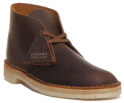 Produktbild von Clarks Desert Boot Herrenstiefel mit zwei Ösen und Chukka-Schnürung aus Bienenwachs (44; Bräunen)