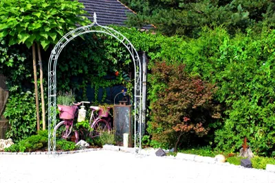 Produktbild von GardenAndPools Rosenbogen HOLLAND Lilie-Spitze B-1,40 m Verzinkt Pergola Metallrosenbogen Gartenbogen Rosensäule Rose Arches Arco da Giardino Arches de Rose