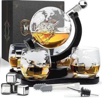 Produktbild von Famanu Whisky Karaffe Set 900 ml mit 4 Whisky Gläsern und Steinen - Geschenkidee für Whisky-Liebhaber