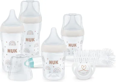 Immagine prodotto di Set biberon NUK Perfect Match Perfect Start | Da 0 mesi | Si adatta al bambino | 4 biberon Anti-Colic, ciuccio, scovolino e altro | Senza  | 7 pezzi