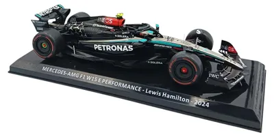 F1-Rennwagen 1:24, Mercedes-AMG W15, Lewis Hamilton, Metall