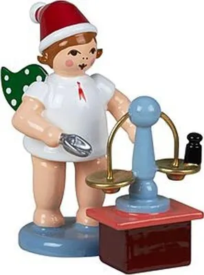Produktbild von Holzfigur Bäckerengel mit Waage ohne Krone Höhe 6cm NEU