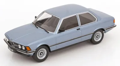 Produktbild von KK Scale 180656 BMW 323i E21 1978 hellblau metallic 1:18