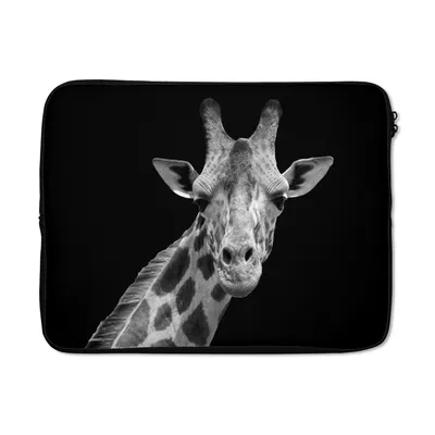 Produktbild von MuchoWow® Laptop Hülle 15 Zoll Giraffe - Wildtiere - Schwarz - Weiß - Porträt Laptoptasche - Laptoptasche - Sleeve - Rundum-Schutz