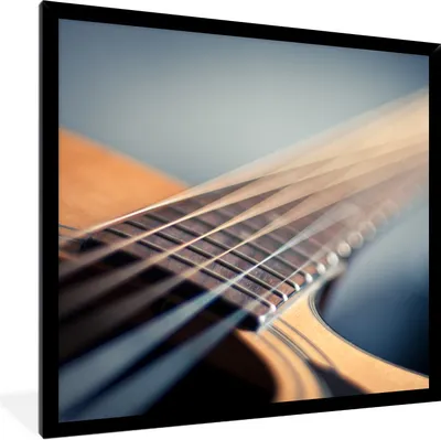 Produktbild von MuchoWow® Gerahmtes Poster Nahaufnahme der Saiten einer akustischen Gitarre 40x40 cm - Poster mit Schwarzem Bilderrahmen Wandposter Rahmen Foto Bilder - Mit Rahmen - Wanddekoration Schlafzimmer