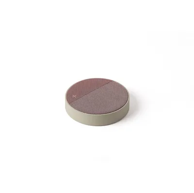 Produktbild von Lexon, Leichter, kompakter Bluetooth-Lautsprecher mit induktiver Ladefunktion., Rosa