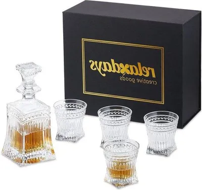 Produktbild von Whiskey-Set 5-teilig - transparente Karaffe 500 ml - Whiskey-Gläser 240 ml - Geschenkbox mit Relief