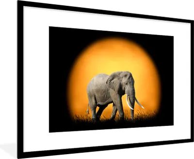 Produktbild von MuchoWow® MuchoWow® Gerahmtes Poster Elefant - Sonne - Gras 90x60 cm - Poster mit zchwarzem Bilderrahmen - Wanddekoration - Fotos