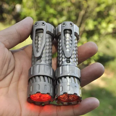 Produktbild von selected-lights Maeerxu MT03 Titan anodisiert Taschenlampe -18350- Nichia 5700K