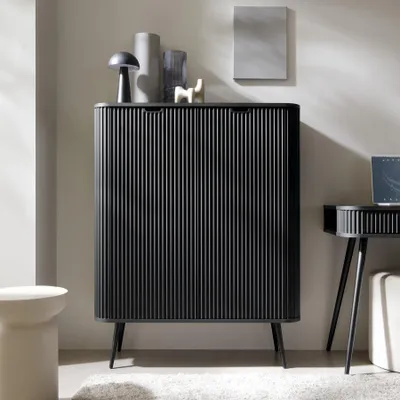 Produktbild von Ovale Hochkommode PORTO KW2D Rillenfront Schwarz Matt auf Schwarzen Füßen Schrank