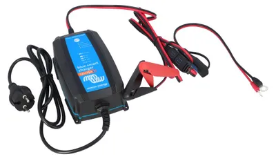 Zdjęcie produktu dla Ładowarka Victron Blue Smart IP65 12/15 Bluetooth 12V 15A do akumulatorów ołowiowych i litowych