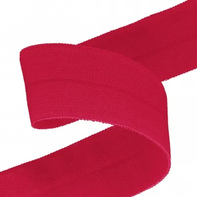 Falzgummi 20mm in Himbeere hochelastisch – Faltgummi Schrägband Detailansicht.