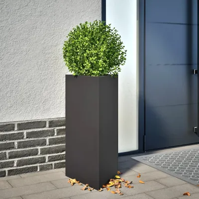 Produktbild von "WINTER SALE"Pflanztopf/Blumenkübel Moderne - Pflanzkübel - Blumentopf Schwarz Dreieckig 40x34,5x70cm Stahl DE785445 - Beete
