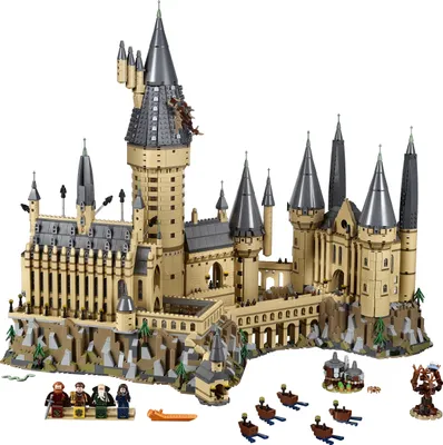 Produktbild von LEGO Harry Potter Schloss Hogwarts, Schloss Spielzeug, Sammlerstück mit Minifiguren und vielen Details 71043