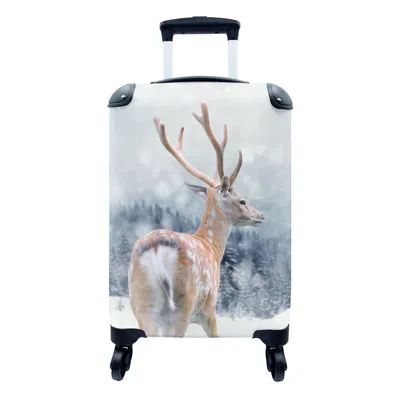 Produktbild von MuchoWow® Koffer Handgepäck Trolley Rollkoffer Kleine Reisekoffer mit 4 Rollen - Winter - Hirsche - Tiere - Cabin Size < 55x40x23 cm & 55x40x20 cm - Fotokoffer - Kabinenkoffer - Boardgepäck - Reise-Box - Reisekoffer - Reisegepäck - Koffer mit Bild - Trolley für Kinder
