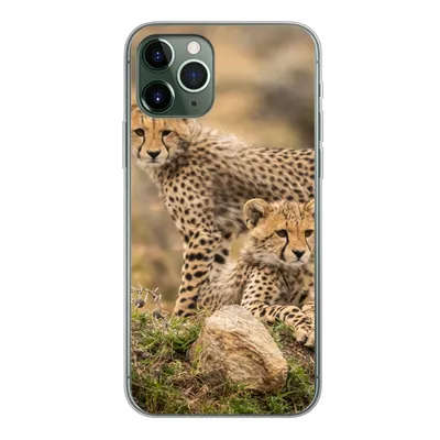 Produktbild von MuchoWow® Handyhülle Schutzhülle Hülle für iPhone 11 Pro Leopard - Jungtier - Natur Silikon Softcase Handy Hülle - Handy