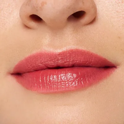 Productafbeelding van Essence Hydra Kiss, Nahá, Blushing Nude, Kleur, Vrouwen, Gluten, Parabenen, 4 ml