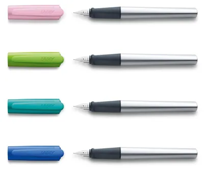 Produktbild von Lamy nexx rose Füller - Füllhalter mit rutschfestem Griff & polierter Stahlfeder in Strichbreite A - dreieckiges Gehäuse aus Aluminium - inkl. Tintenpatrone T 10 blau - Rechtshänder