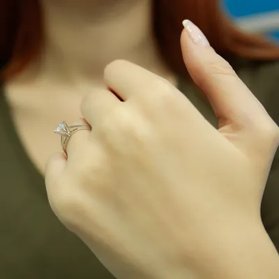 Produktbild von 0,38 Carat Solitär Diamantring 14 Karat Weißgold - 57 (18,10 mm)