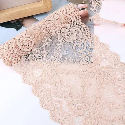 Obrázek produktu pro Elastická krajková stužka, 15 cm x 10 m, vhodná pro tvoření a dekorace