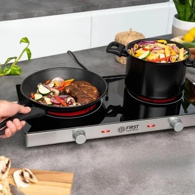 Obrázek produktu pro Dvojitá infračervená varná deska FIRST FA-5096-7, 2800 W, Až 300 °C, Termostat, Sklokeramika, Černá/nerezová ocel