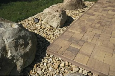 Obrázek produktu pro Obrubník betonový zahradní 100 x 20 x 5 cm karamelová