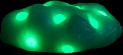 Produktbild von Intelligente Knete - Blaues Phantom inklusive UV-Lampe