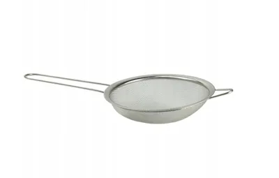 Produktbild von Großes Küchensieb Edelstahl Ø 16 cm – Mehlsieb & Passiersieb mit langem Griff, Stabiles Haarsieb für Backen, Kochen & Abseihen, Rostfrei & Spülmaschin