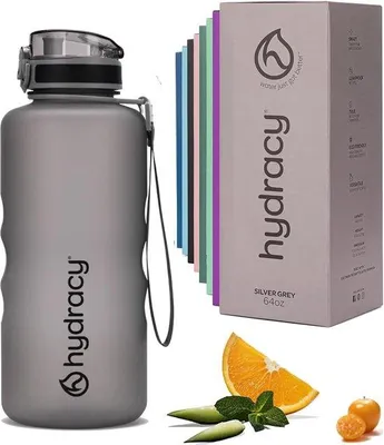 Produktbild von Famanu Trinkflasche mit Fruchteinsatz - 2L Wasserflasche - BPA-freie Sportflasche mit Zeitmarkierung