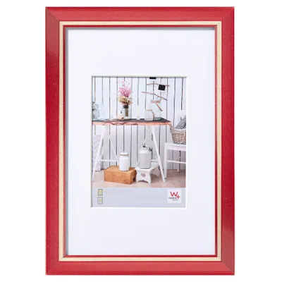 Zdjęcie produktu dla Ramka na zdjęcia Walther „Chalet” w kolorze czerwonym, 40 x 60 cm, z passe-partout 30 x 45 cm