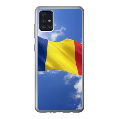Produktbild von MuchoWow® Handyhülle Schutzhülle Hülle für Samsung Galaxy A52 5G Rumäniens Flagge weht am Himmel Silikon Softcase Handy Hülle - Umschlag