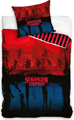 Produktbild von Stranger Things Bettwäsche 140 x 200 cm