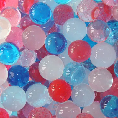 Produktbild von Wasserperlen in vielen Farben wählbar, Ø 10-12mm, Beutel mit ca. 35g, für 4 Liter Wasser | Aquaperlen | Gelee-Kristallkugeln | Vasenfüller | Aqualinos | Hydroperlen, Farbe:Transparent, Farbe:Gelb, Farbe:Weiß