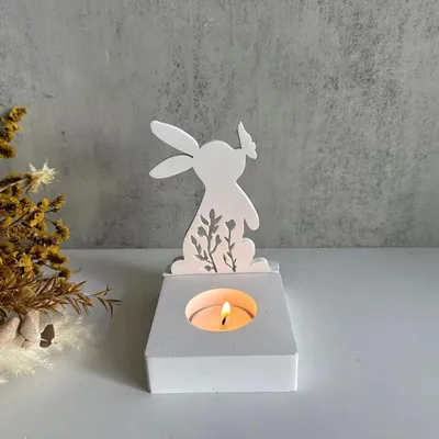 Produktbild von Silikonform in Form eines Osterhasen für Kerzenhalter und Kerzenständer aus Gips, ideal zur Kerzenherstellung und als DIY-Ostergeschenk