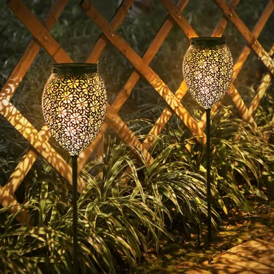 Zdjęcie produktu dla JOYCREATOR Metalowe lampy solarne do użytku zewnętrznego, 2 sztuki, wodoszczelne (IP65), lampy solarne do ogrodu, tarasu, balkonu, ciepła barwa, orientalny design, zestaw 2 sztuki, dekoracyjne lampy solarne LED