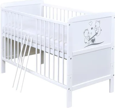 Produktbild von Baby-Delux Babybett Gitterbett Kinderbett 2in1 Luna Teddy Wippe 140x70 Beißschienen Weiß inkl. Kokos-Buchweizen Matratze