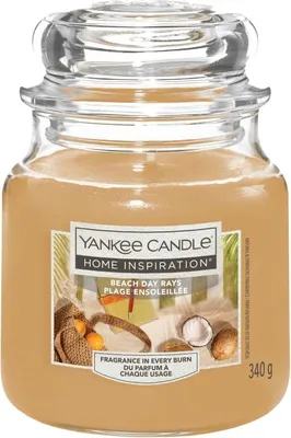 Produktbild von Yankee Candle Duftkerze Mittleres Glas Beach Day Rays 340 g braun