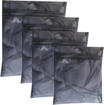 Produktbild von Famanu Wäschebeutel Set 4 Stück - Mit Reißverschluss, für BHs, Socken, Unterwäsche, Babykleidung in 3 Größen (Schwarz)