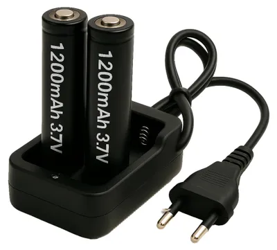 Produktbild von 2 x 1200 mAh 18650 3,7 V Li-Ion - 18 x 65 mm zylindrisch - Wiederaufladbare CR18650-Akkus mit Netzladegerät - Universelle Lithium-Ionen-Akkus mit 230-V-Ladegerät