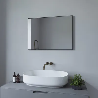 Produktbild von AQUABATOS Wandspiegel Rechteckiger Spiegel Modern Badspiegel Mattschwarzer Aluminiumrahmen 70 x 50 cm horizontaler vertikaler Einbau
