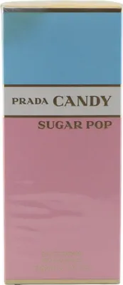 Klare Frontansicht der Verpackung von Prada Candy Sugar Pop, farblich in Pastelltönen gehalten, mit edlem Goldakzent.