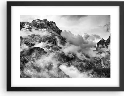 Produktbild von Gerahmtes Poster - Schwarzer Rahmen - Berge Nebel Gipfel - 40x30 cm - Wand Bild - Wanddeko - Wandbilder - Kunstposter - Wandposter - Bilderrahmen - Bilder - Kunstdruck - Wandbild - P2BAA40x30-3664