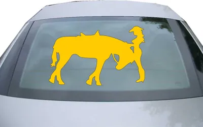 Produktbild von Indigos UG - Aufkleber Heckscheibe & Motorklappe DE6307 - gold - 600x371 mm - Cowgirl With Horse - John - Auto Scheiben Fenster Heckklappe Tuning Racing JDM - Die cut