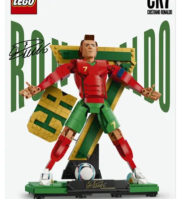 Immagine prodotto di Lego Editions 43016 Cristiano Ronaldo – Leggenda Del Calcio, Action Figure Giocattolo 3D Da Esposizione, Regalo Bambini 12+